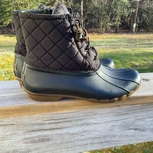 Sperry Black Quilted Duck Boots with Tan Sole fly fishing